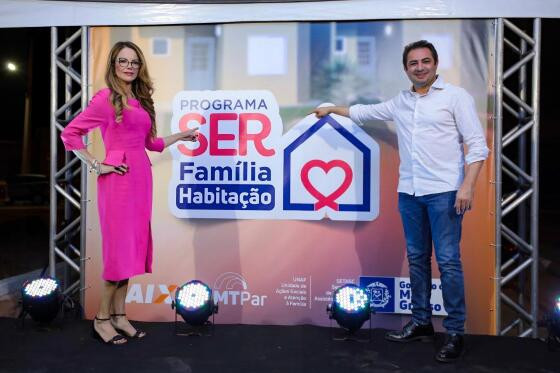 Primeira-dama Virginia Mendes, idealizadora do programa SER Família Habitação, e o presidente da MT Par, Wener SantosCrédito - Marcos Aurélio Guimarães / Unaf