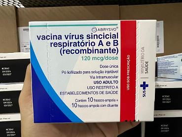 SES distribui 15 mil vacinas contra vírus sincicial respiratório para municípios