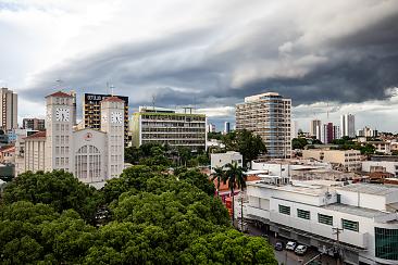 Defesa Civil de Cuiabá intensifica ações preventivas diante de previsão de chuvas intensas