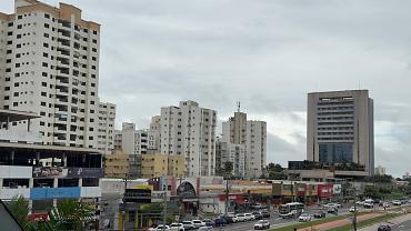 Chuva persiste em Cuiabá nesta terça-feira e Defesa Civil reforça orientações à população