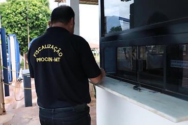 Procons de MT monitoram aumento no preço dos combustíveis após alta do petróleo